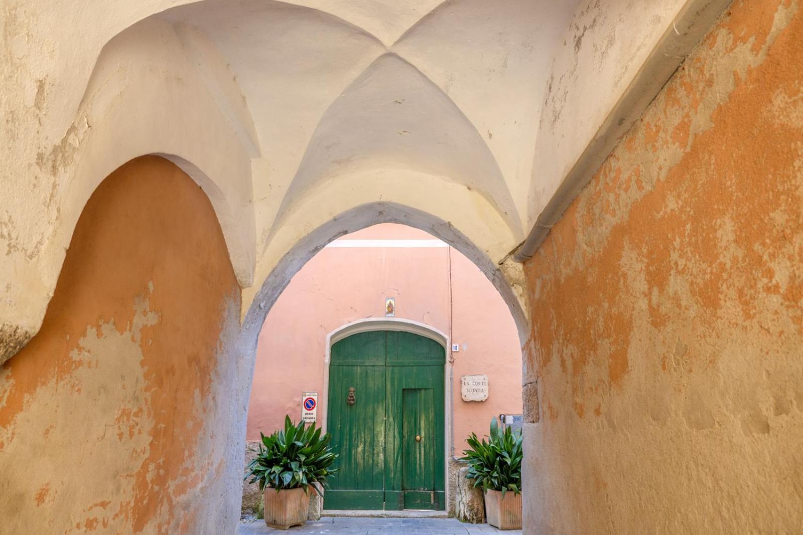 La Corte Sconta Finalborgo ฟีนาเลลีกูเร ภายนอก รูปภาพ